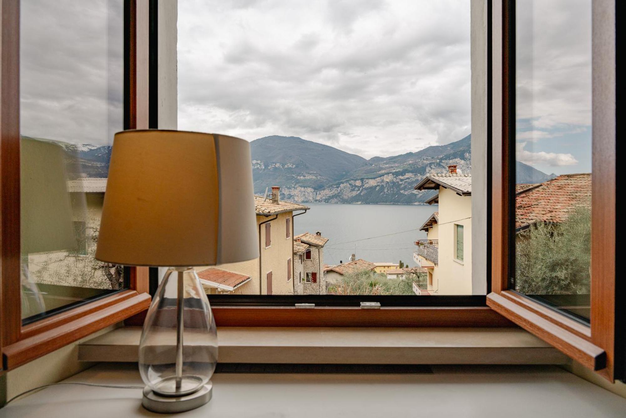 Garda Doma Bed & Breakfast Brenzone sul Garda Exterior photo