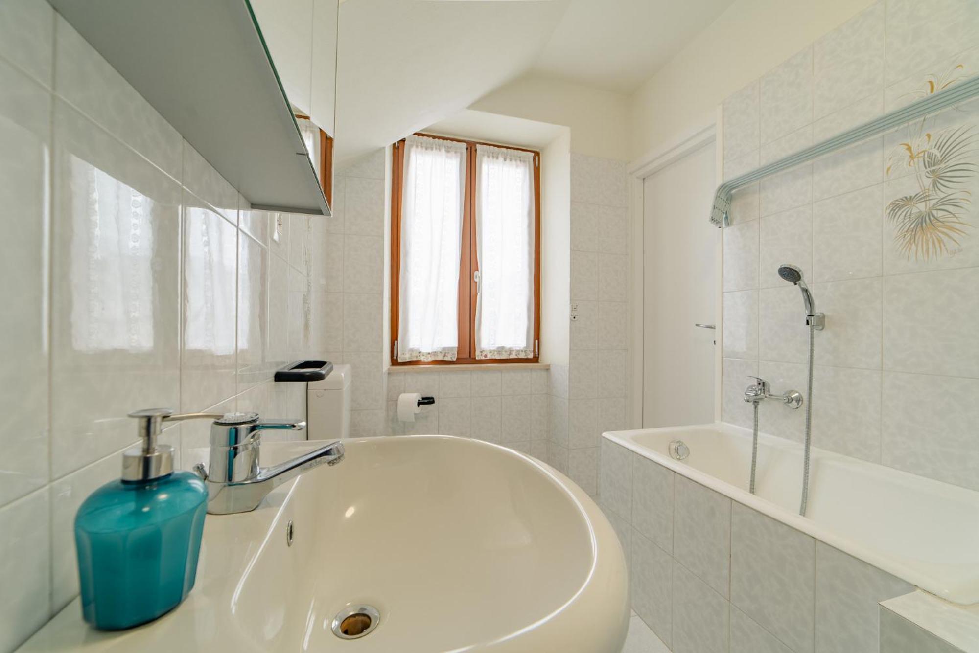 Garda Doma Bed & Breakfast Brenzone sul Garda Exterior photo